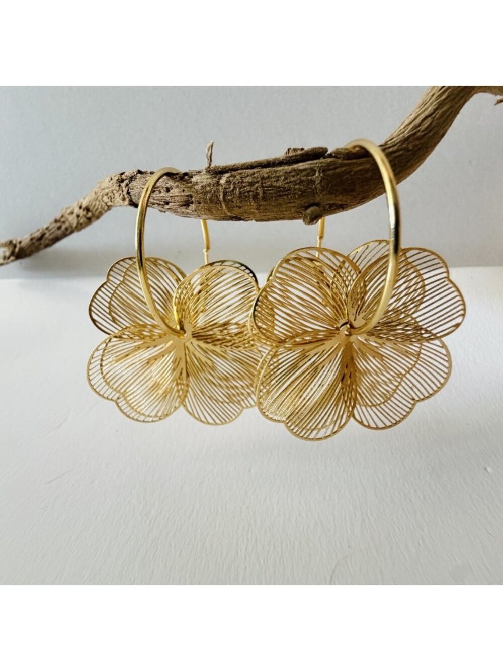 Gold plated hollow floral wire hoop earrings Large Vintage Style Womens Jewelry